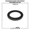 T408726 Retenedor Grande Portapernos John Deere 310J 410J
